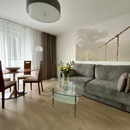Aravel Suites Wroclaw Bagian luar foto