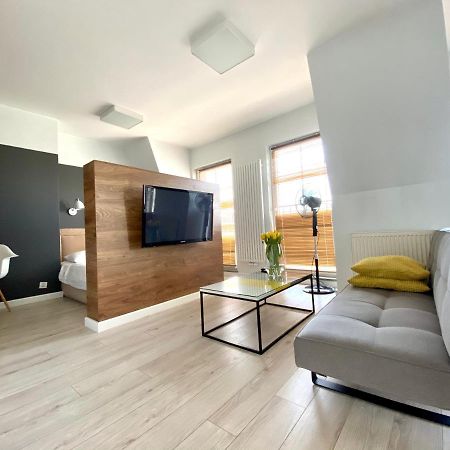 Aravel Suites Wroclaw Bagian luar foto