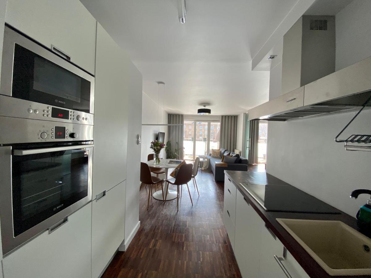 Aravel Suites Wroclaw Bagian luar foto