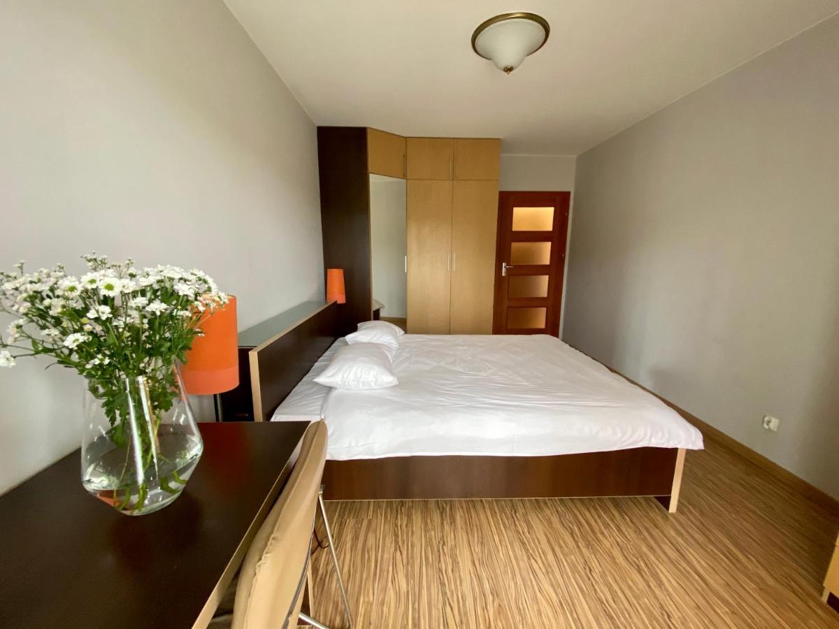 Aravel Suites Wroclaw Bagian luar foto