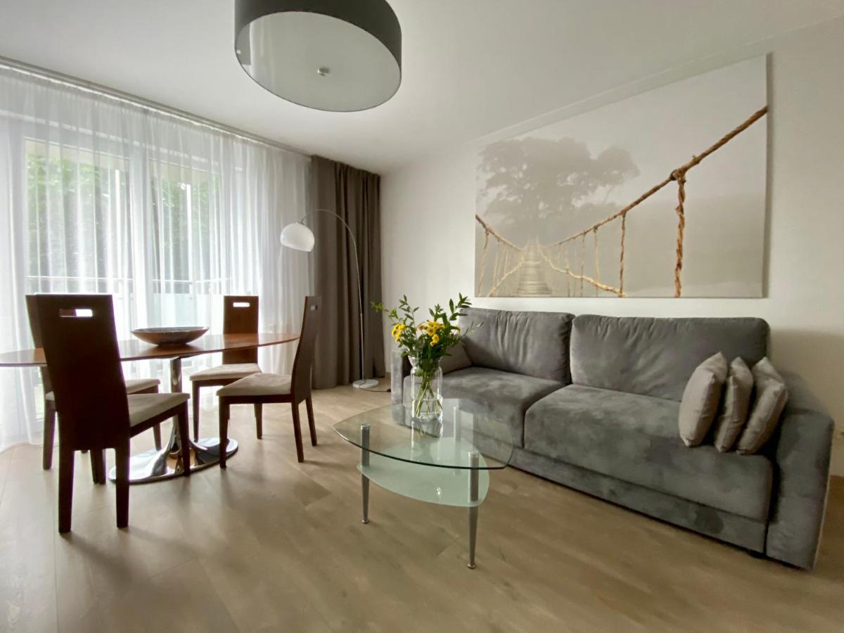 Aravel Suites Wroclaw Bagian luar foto
