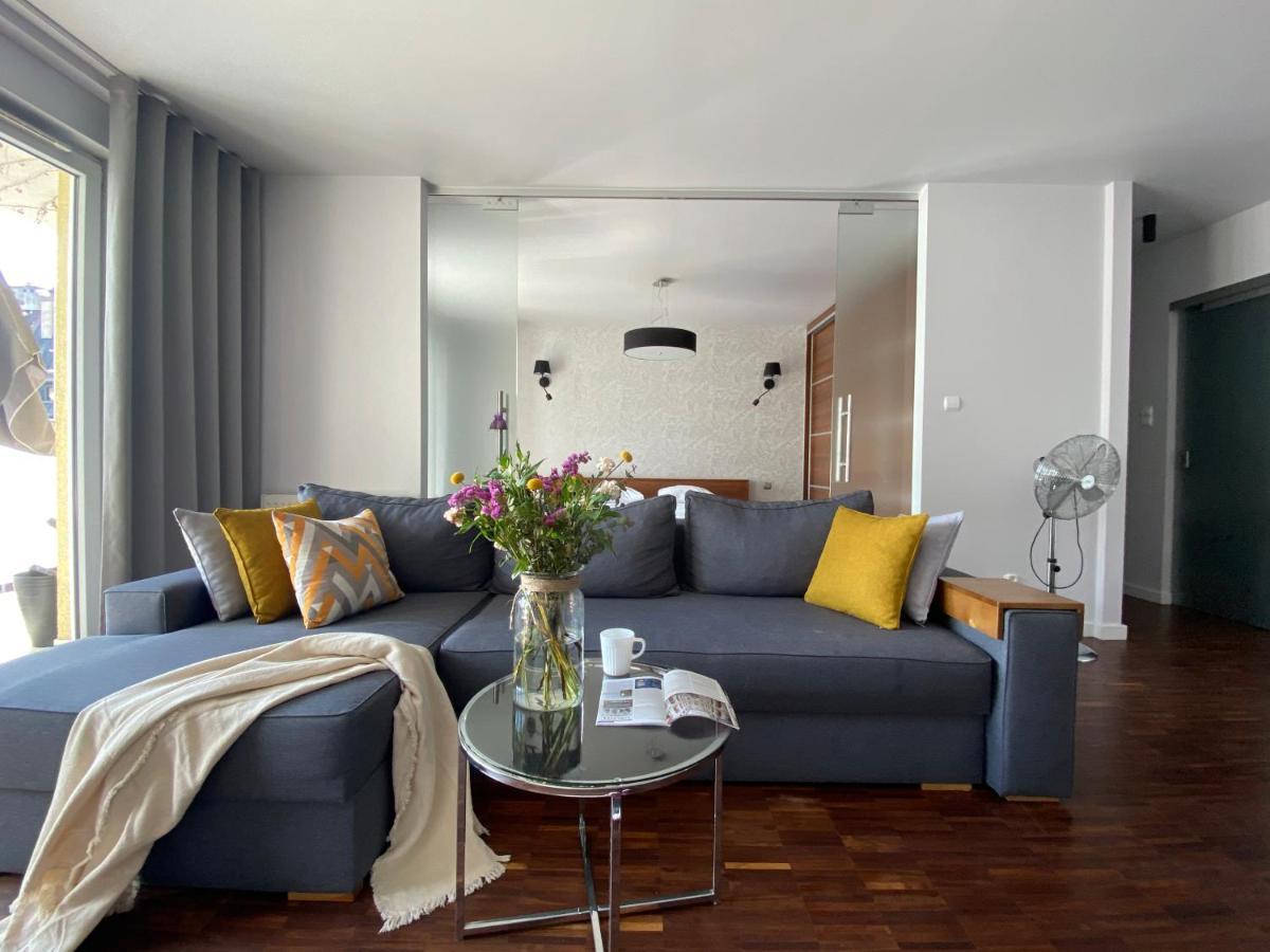 Aravel Suites Wroclaw Bagian luar foto