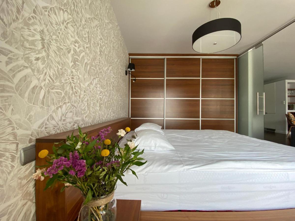 Aravel Suites Wroclaw Bagian luar foto